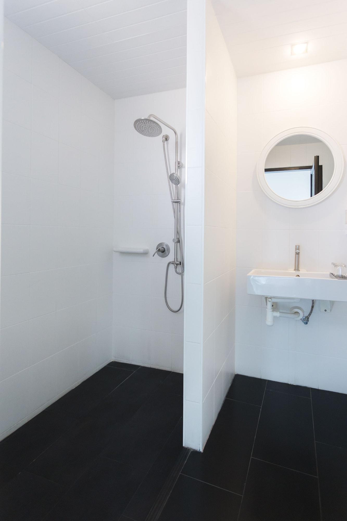 Iwualai Hotel Чиангмай Екстериор снимка